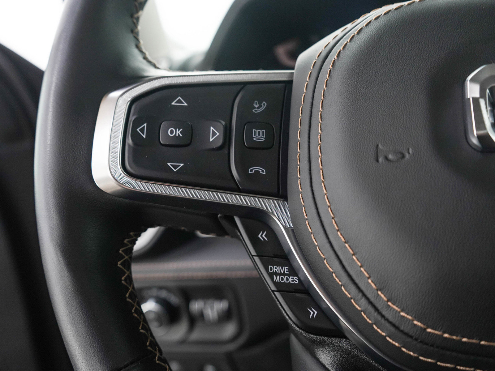 Used 2026 RAM 1500 Tungsten AWD/4WD image 26