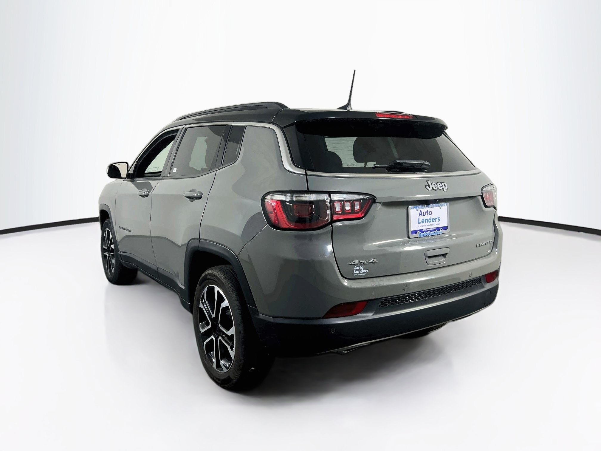 Used 2023 Jeep Compass Limited AWD/4WD image 7