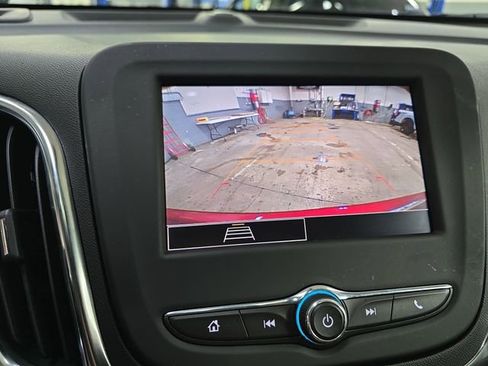 Used 2024 Chevrolet Equinox LT image 25