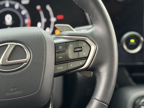 Used 2025 Lexus NX 250 FWD w/ Premium Package image 43