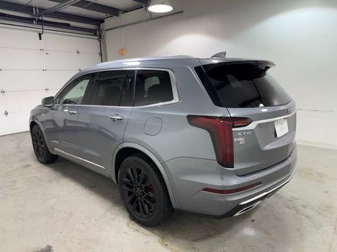 Used 2020 Cadillac XT6 Premium Luxury w/ LPO, Floor Liner Package FWD image 4