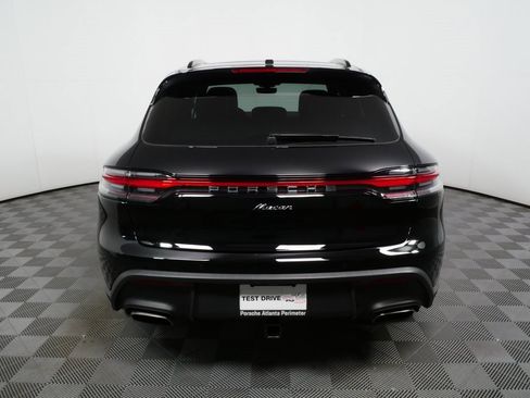 Certified 2025 Porsche Macan AWD image 30