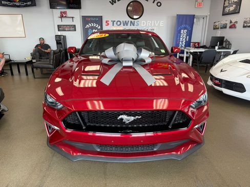 Used 2021 Ford Mustang GT Premium w/ Equipment Group 401A RWD image 4