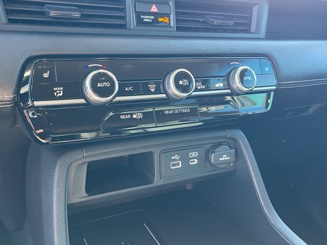 Used 2025 Honda Pilot EX-L image 24