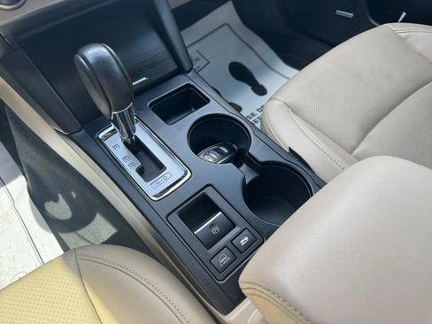 Used 2016 Subaru Outback 2.5i Limited AWD/4WD image 15