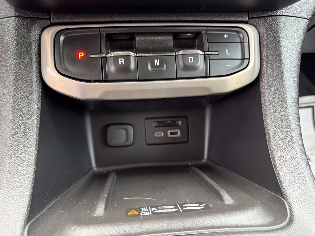 Used 2021 GMC Acadia Denali w/ Denali Ultimate Package AWD/4WD image 18