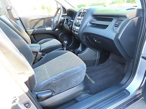 Used 2007 Kia Sportage EX FWD image 17