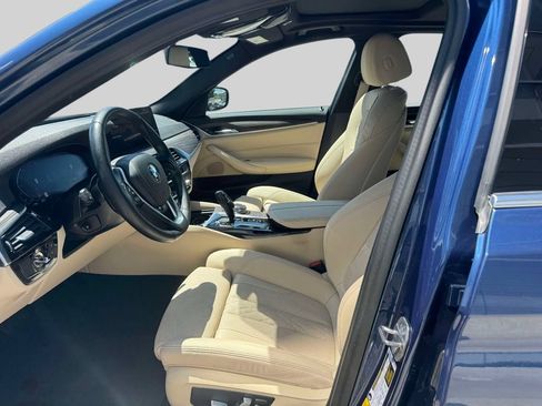 Used 2023 BMW 530i xDrive w/ Convenience Package AWD/4WD image 12