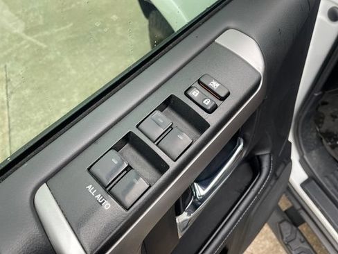 Used 2024 Toyota 4Runner SR5 Premium w/ Moonroof Package AWD/4WD image 11
