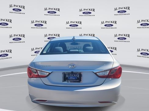 Used 2013 Hyundai Sonata GLS image 4