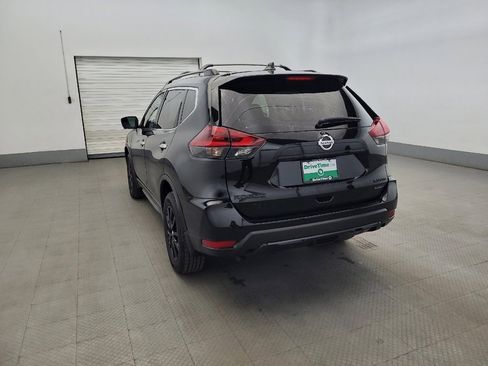 Used 2018 Nissan Rogue SV w/ Premium Package AWD/4WD image 5