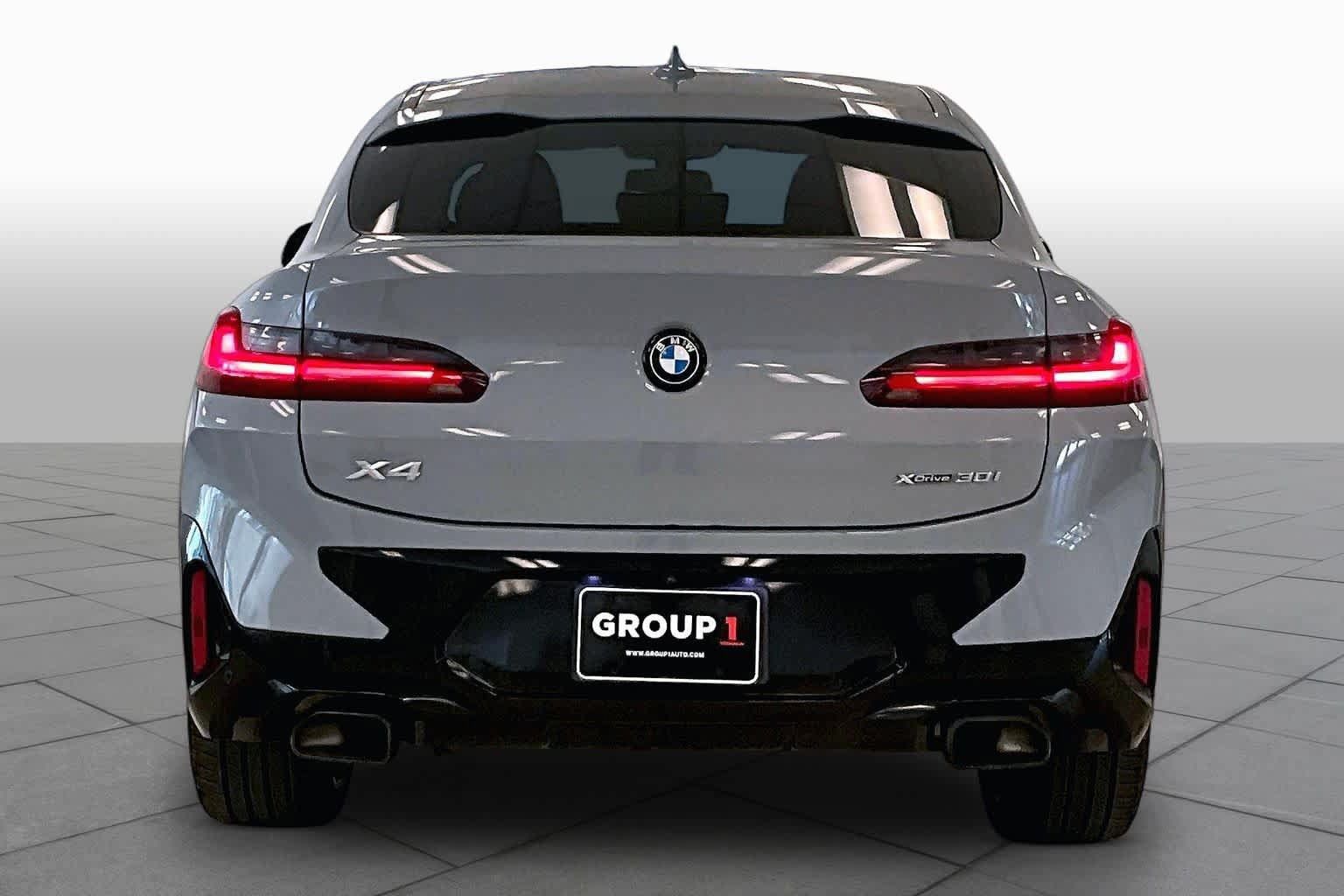Used 2024 BMW X4 xDrive30i w/ Premium Package AWD/4WD image 4