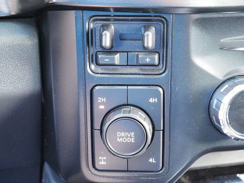Used 2024 Ford F250 Lariat w/ Lariat Ultimate Package AWD/4WD image 39