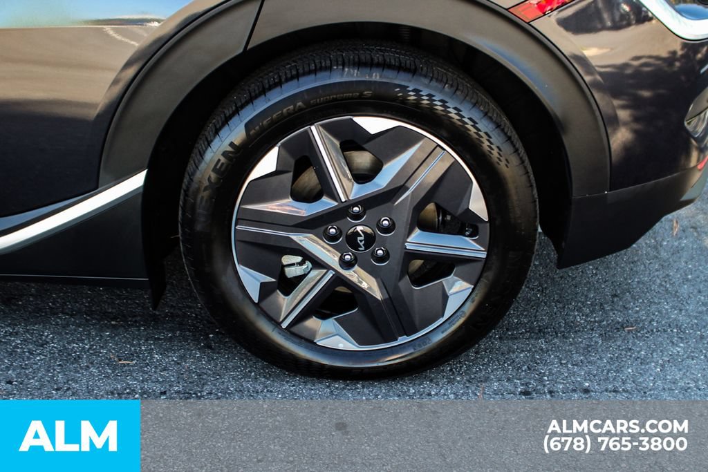 Used 2025 Kia EV6 Light RWD image 15