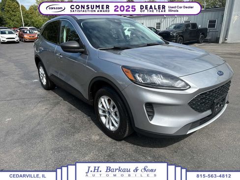 Used 2022 Ford Escape SE w/ Cold Weather Package AWD/4WD image 1