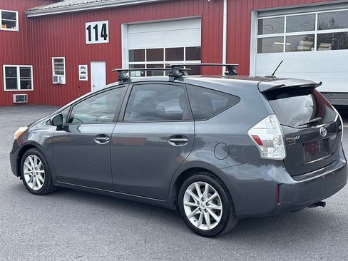Used 2012 Toyota Prius V Five image 7