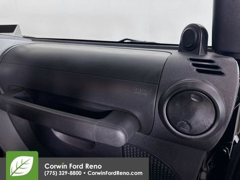 Used 2010 Jeep Wrangler Unlimited Sport AWD/4WD image 26