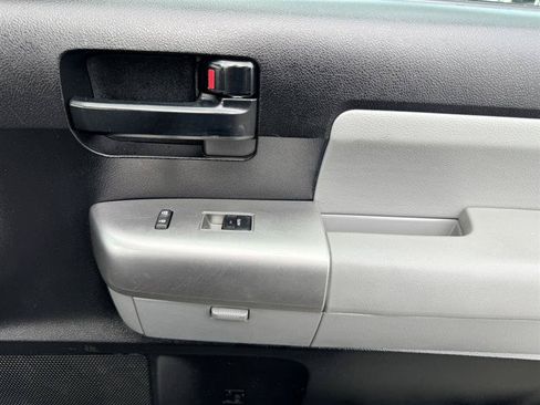 Used 2018 Toyota Sequoia SR5 w/ Carpet Cargo Mat Package AWD/4WD image 15