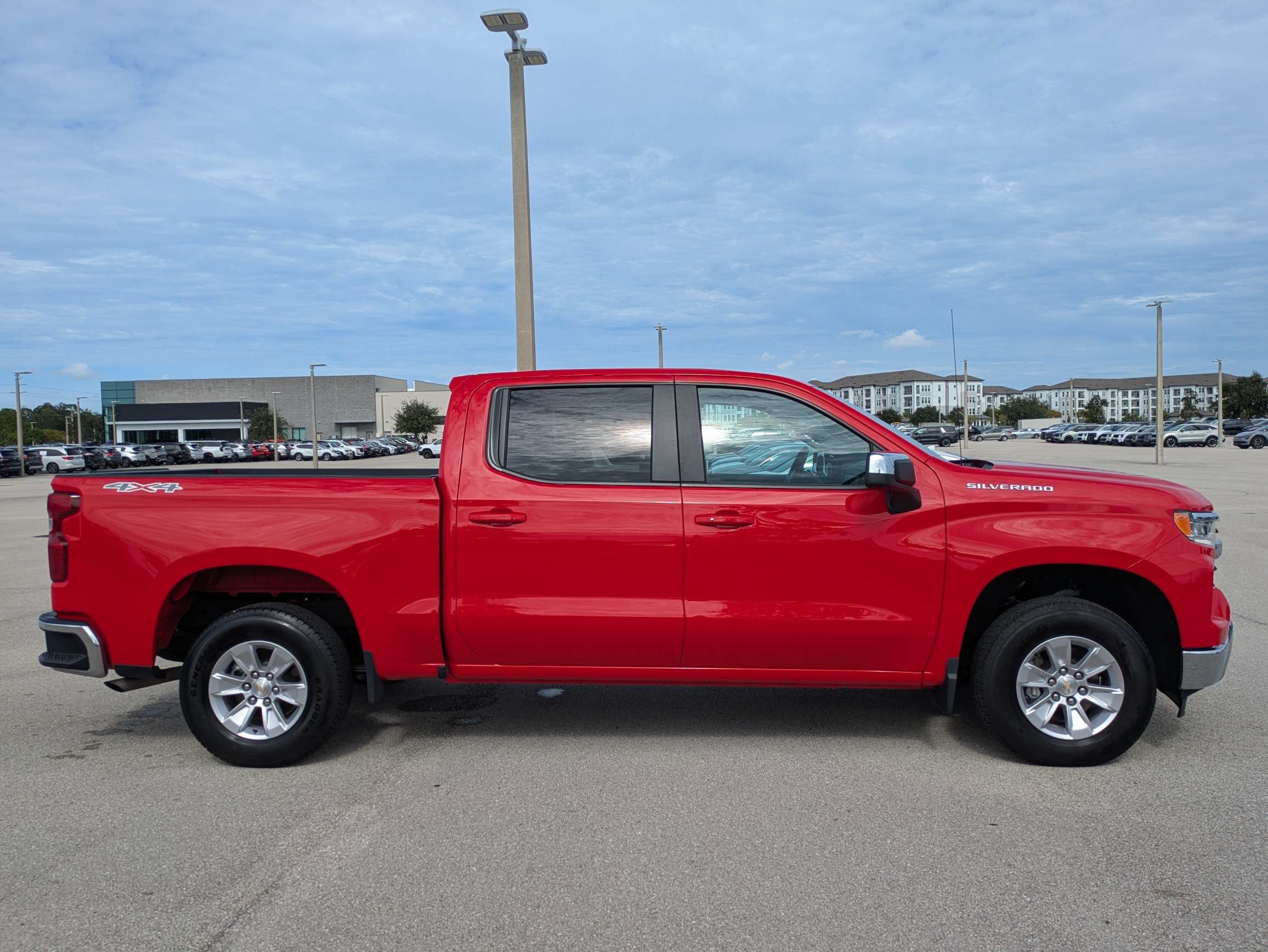 Used 2026 Chevrolet Silverado 1500 LT AWD/4WD image 3