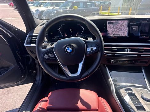 Used 2024 BMW 330i Sedan w/ Convenience Package RWD image 17