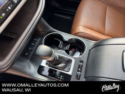 Used 2018 Toyota Highlander Limited AWD/4WD image 22