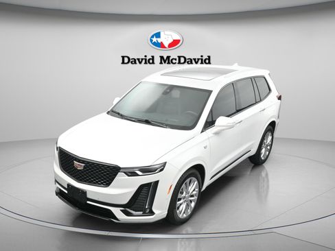 Used 2023 Cadillac XT6 Premium Luxury w/ Technology Package FWD image 44