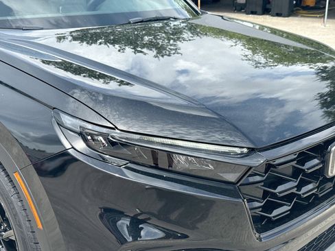 Certified 2025 Honda CR-V Sport image 34