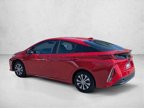 Used 2022 Toyota Prius Prime XLE FWD image 7