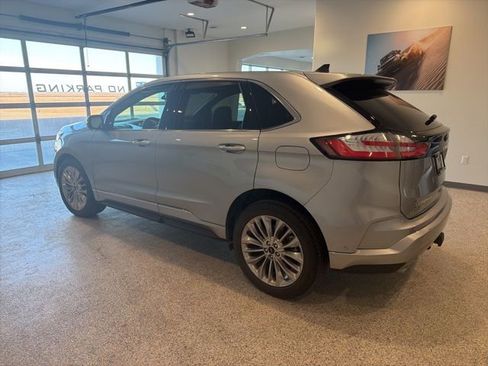 Used 2022 Ford Edge Titanium w/ Equipment Group 301A image 4