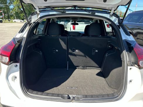 Used 2023 Nissan Kicks SR FWD image 38