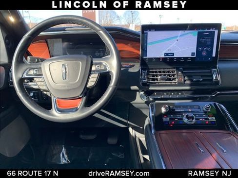 Used 2023 Lincoln Navigator Reserve image 26