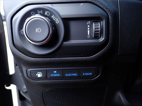Used 2023 Jeep Wrangler Unlimited Rubicon 4xe AWD/4WD image 12
