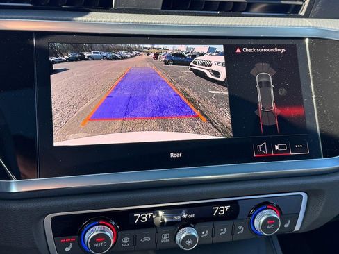 New 2025 Audi Q3 2.0T Premium image 16