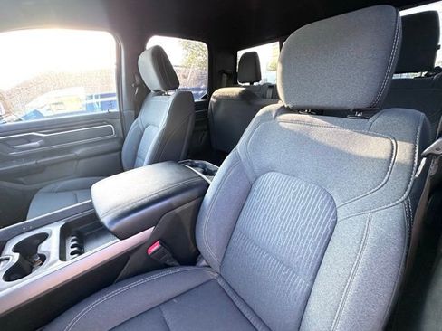 Used 2022 RAM 1500 Big Horn AWD/4WD image 14
