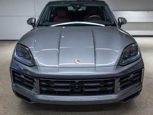 Certified 2025 Porsche Cayenne Coupe AWD/4WD image 12