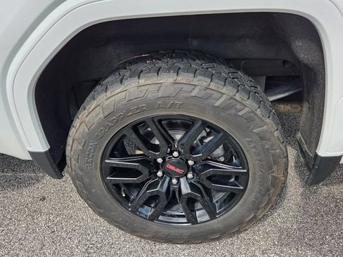 Used 2024 GMC Sierra 1500 Elevation AWD/4WD image 7