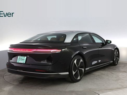 Used 2023 Lucid Air Touring image 3