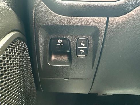 Used 2024 RAM 1500 Big Horn RWD image 28