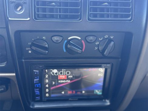 Used 2003 Toyota Tacoma 4x4 Xtracab V6 image 16