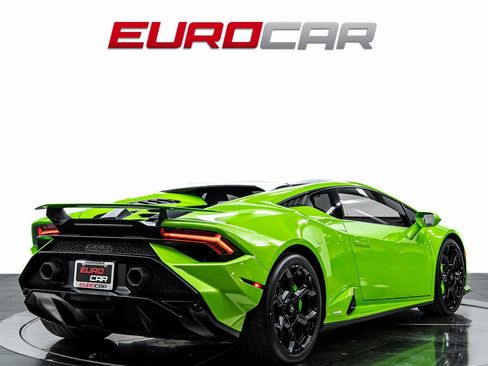 Used 2024 Lamborghini Huracan Tecnica image 5