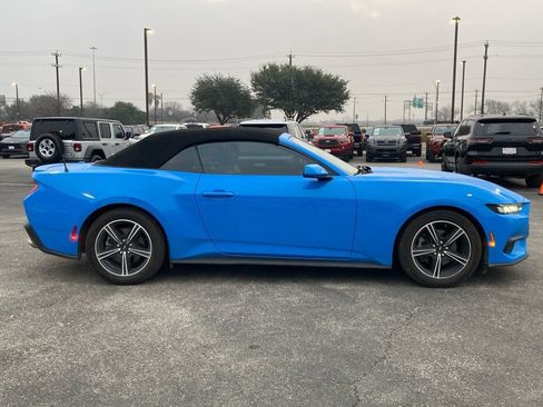 Used 2024 Ford Mustang Premium image 4