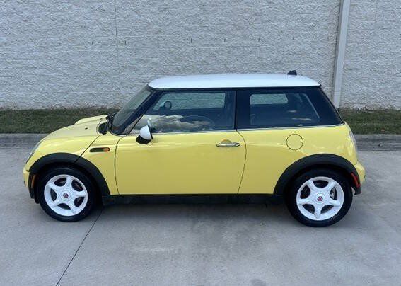 Used 2004 MINI Cooper Hardtop FWD image 16