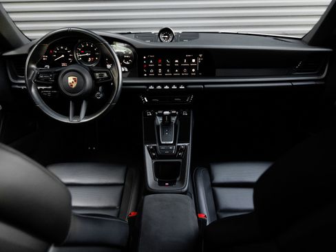 Certified 2023 Porsche 911 Carrera GTS RWD image 16