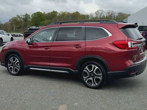 Used 2023 Subaru Ascent Limited w/ Technology Package AWD/4WD image 6