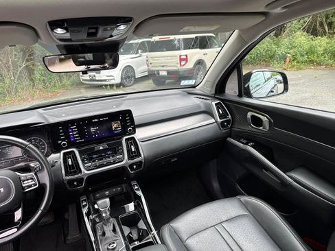 Used 2022 Kia Sorento SX image 36