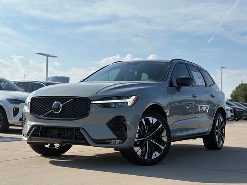New 2026 Volvo XC60 B5 Plus w/ Protection Package Premier image 2
