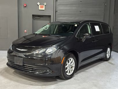 Used 2017 Chrysler Pacifica Touring