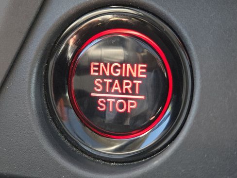 Certified 2025 Honda Pilot Elite image 40