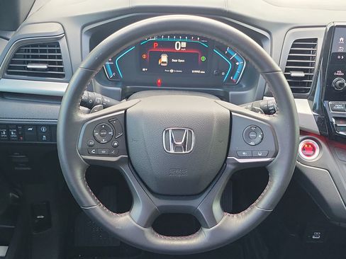 Used 2024 Honda Odyssey Sport image 15