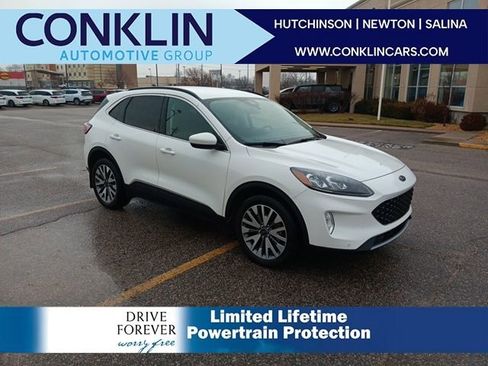 Used 2022 Ford Escape Titanium image 1